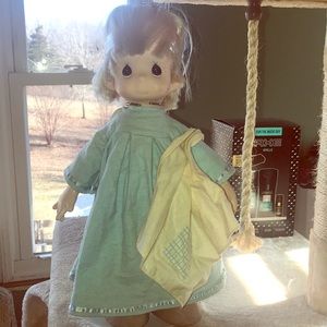 Precious Moments Vintage Doll With Stand❤️